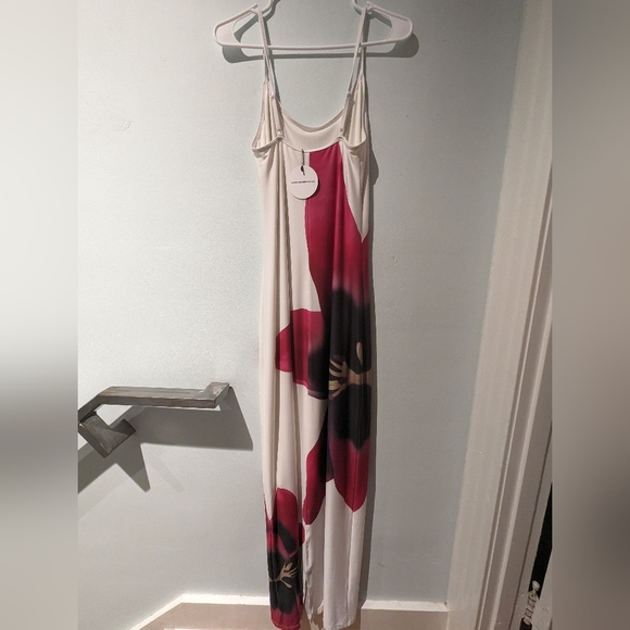 Slip Dress | Pearl Lily Floral - Picture 2 of 6